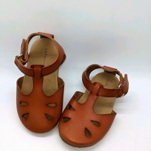 Brown toddler peep hole shoes